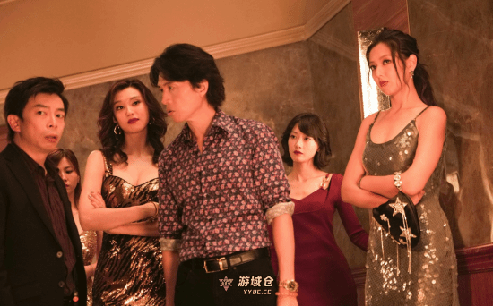香港成人贺岁片要出导剪版!更多大尺度画面放出 香港成人贺岁片要出导剪版!更多大尺度画面放出