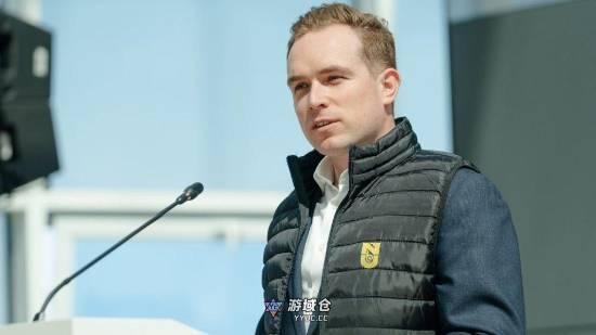 罕见同框!黄仁勋准女婿、女儿甜蜜出镜:都是NV高管 江湖日报 第2张-游域仓 游民星空