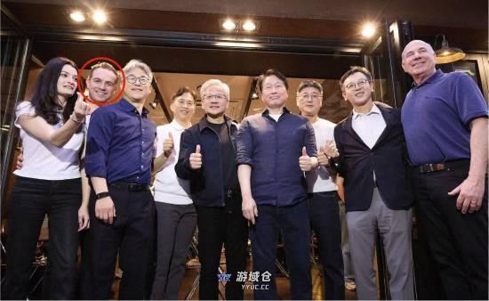 罕见同框!黄仁勋准女婿、女儿甜蜜出镜:都是NV高管